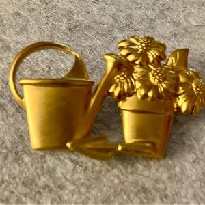 Avon Gold Floral Watering Can Brooch
